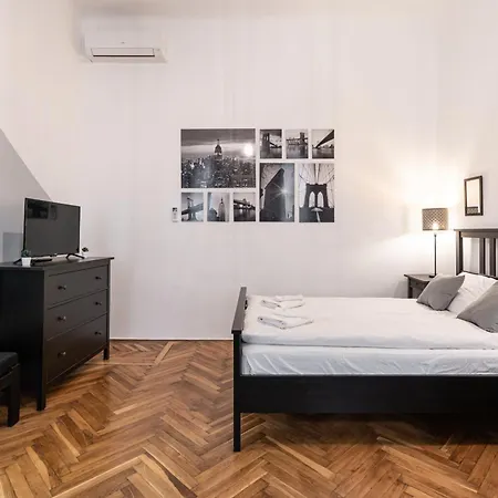 B8 - Grand Boulevard Cozy - Location By Bqa Βουδαπέστη
